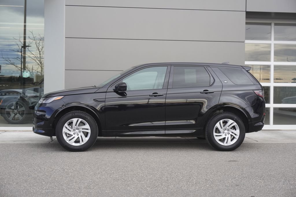 Used 2025 Land Rover Discovery Sport S image 8