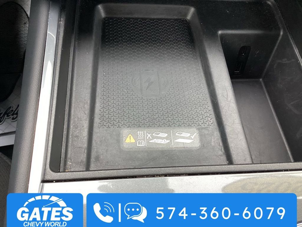 Used 2025 GMC Acadia Elevation image 22