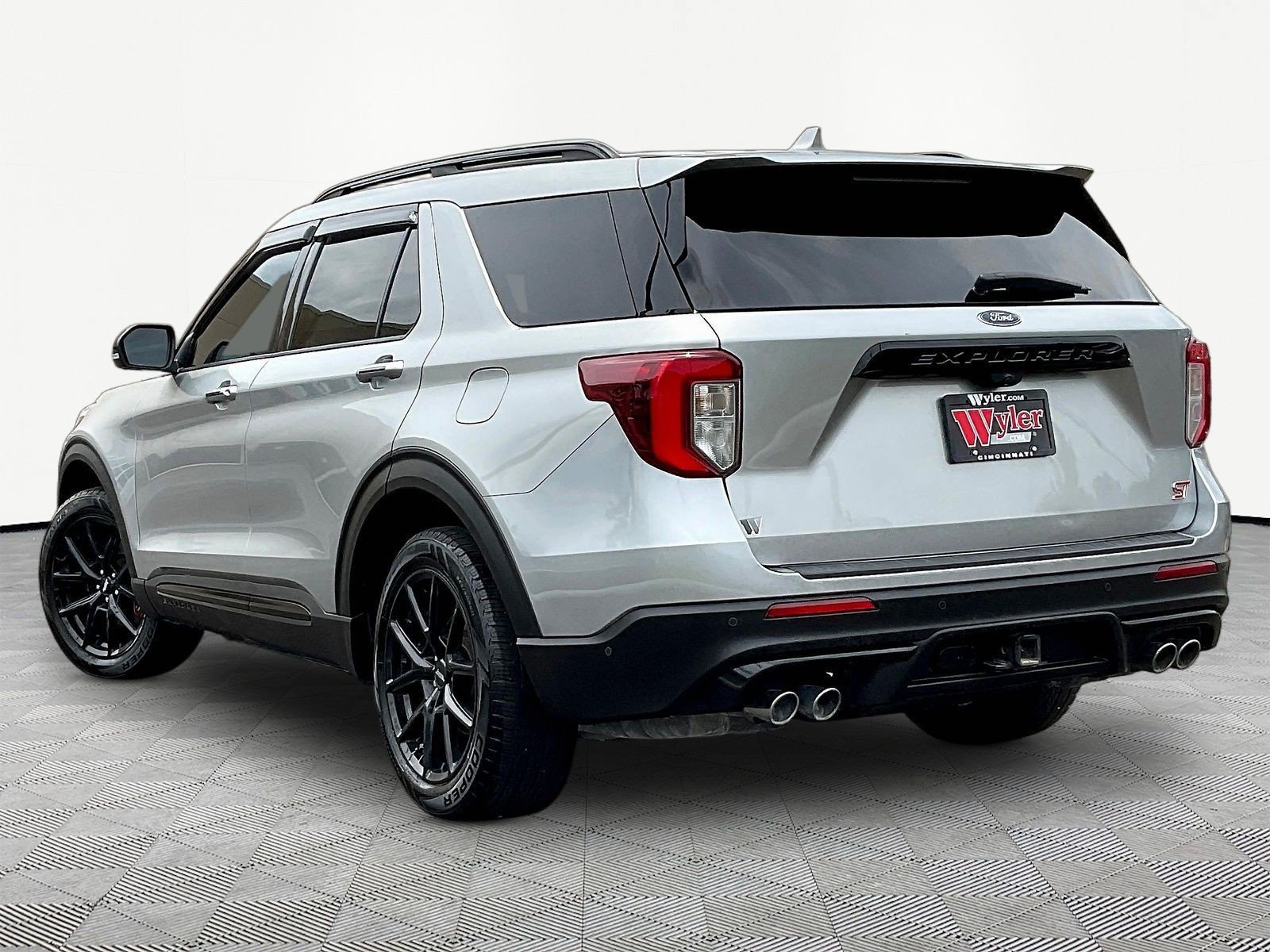 Used 2020 Ford Explorer ST AWD/4WD image 4