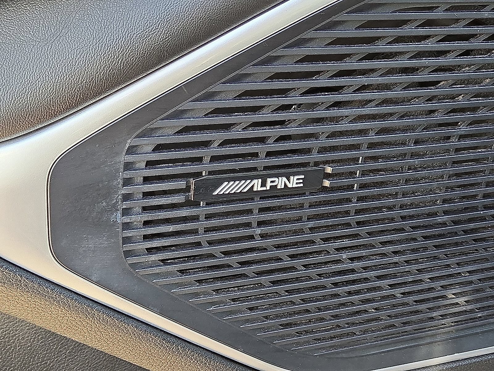 Used 2024 Jeep Wagoneer Series II w/ Flexible Seating Group RWD image 23