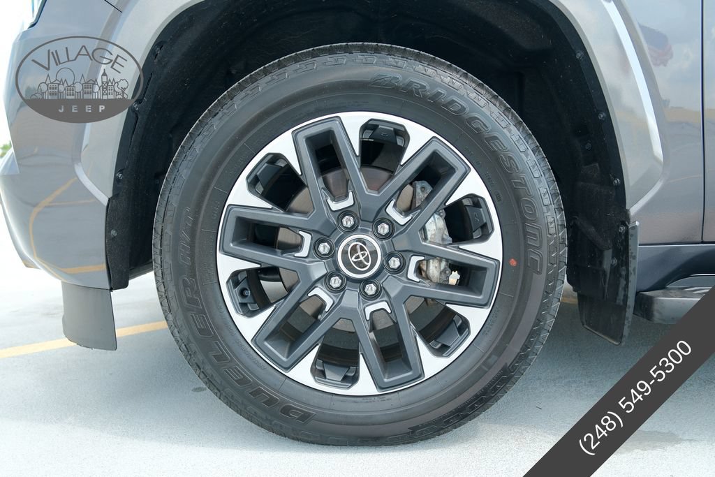 Used 2024 Toyota Sequoia Limited w/ Tow Technology Package AWD/4WD image 10