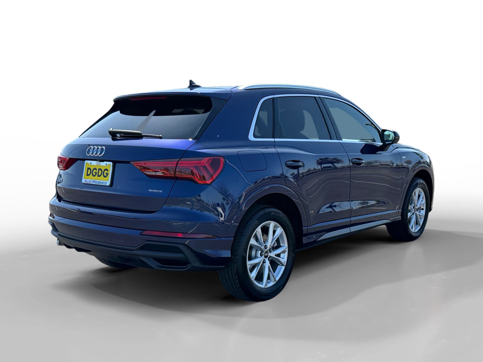 Used 2025 Audi Q3 2.0T Premium Plus w/ Premium Plus Package image 5