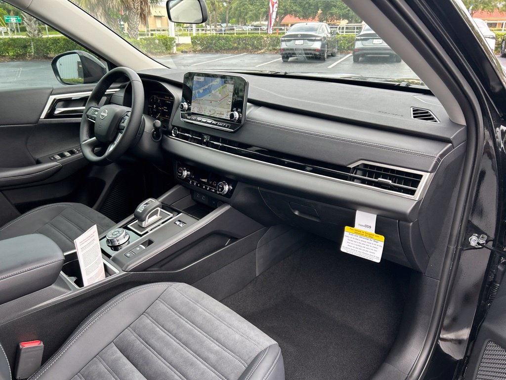 New 2026 Nissan Rogue SL AWD/4WD image 39