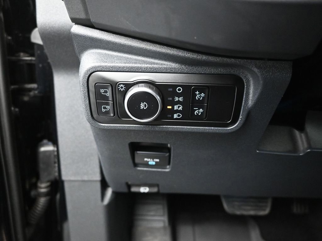 Used 2025 Ford Bronco Badlands image 13