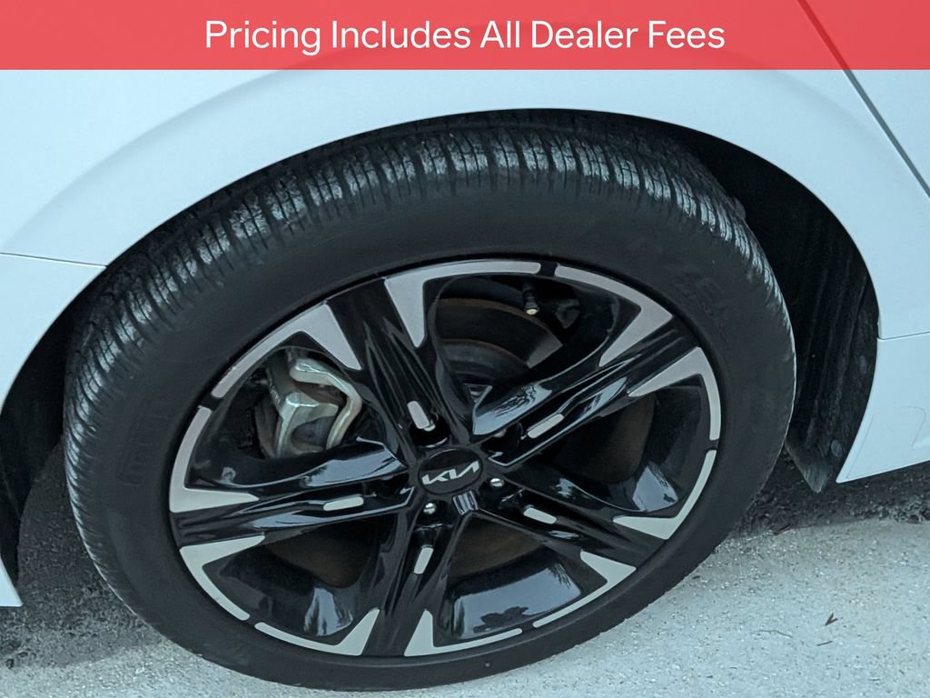 Used 2023 Kia K5 GT-Line w/ GT-Line Premium Package FWD image 8