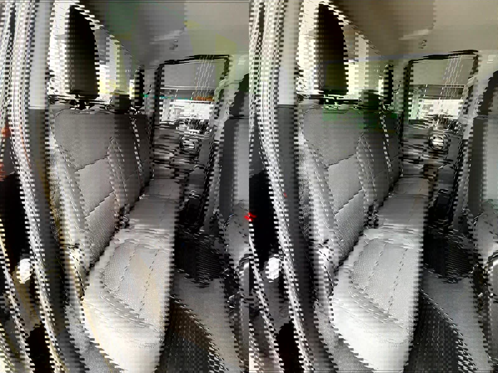 Used 2023 Chevrolet Silverado 2500 Custom w/ Custom Value Package image 16