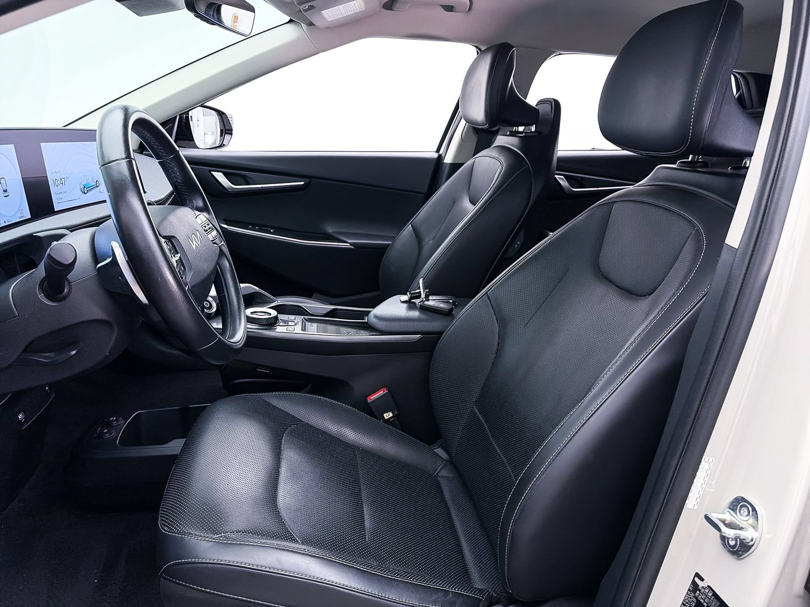 Used 2023 Kia EV6 Wind RWD image 19