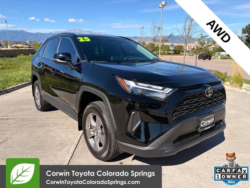 Used 2025 Toyota RAV4 XLE AWD/4WD image 1