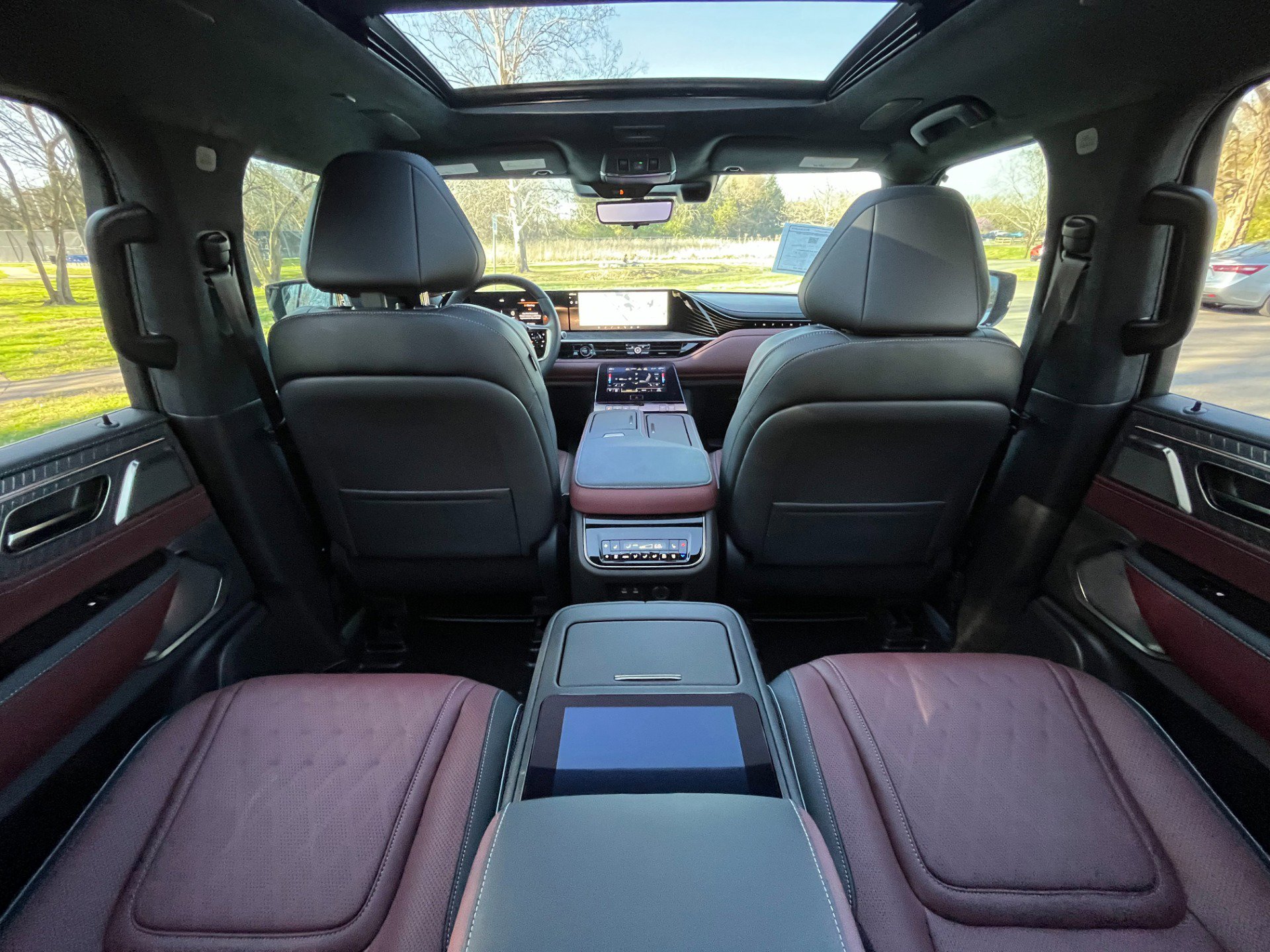 Used 2026 INFINITI QX80 Autograph w/ Premium Cargo Package image 38