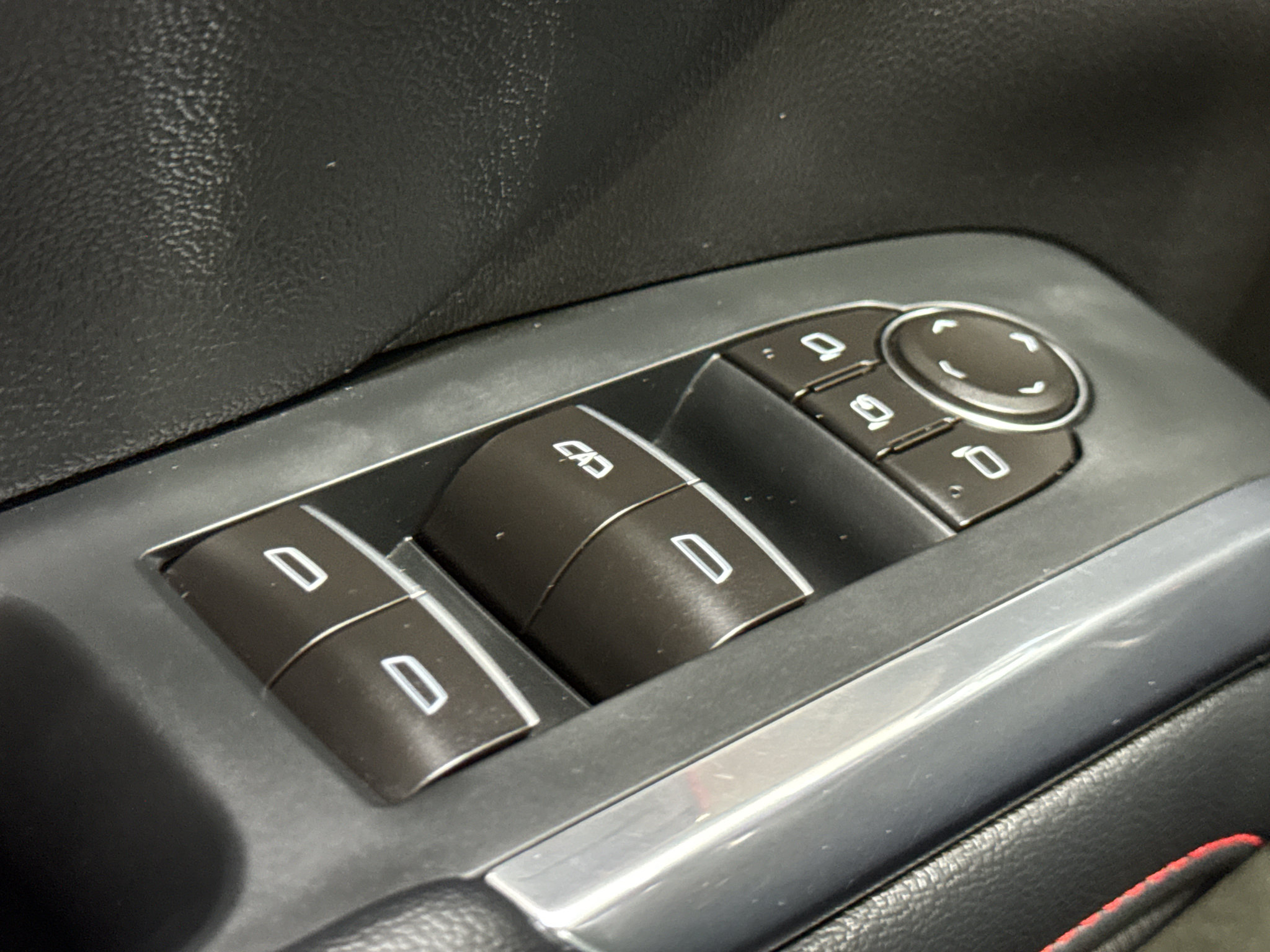 Used 2026 Chevrolet Traverse RS AWD/4WD image 34