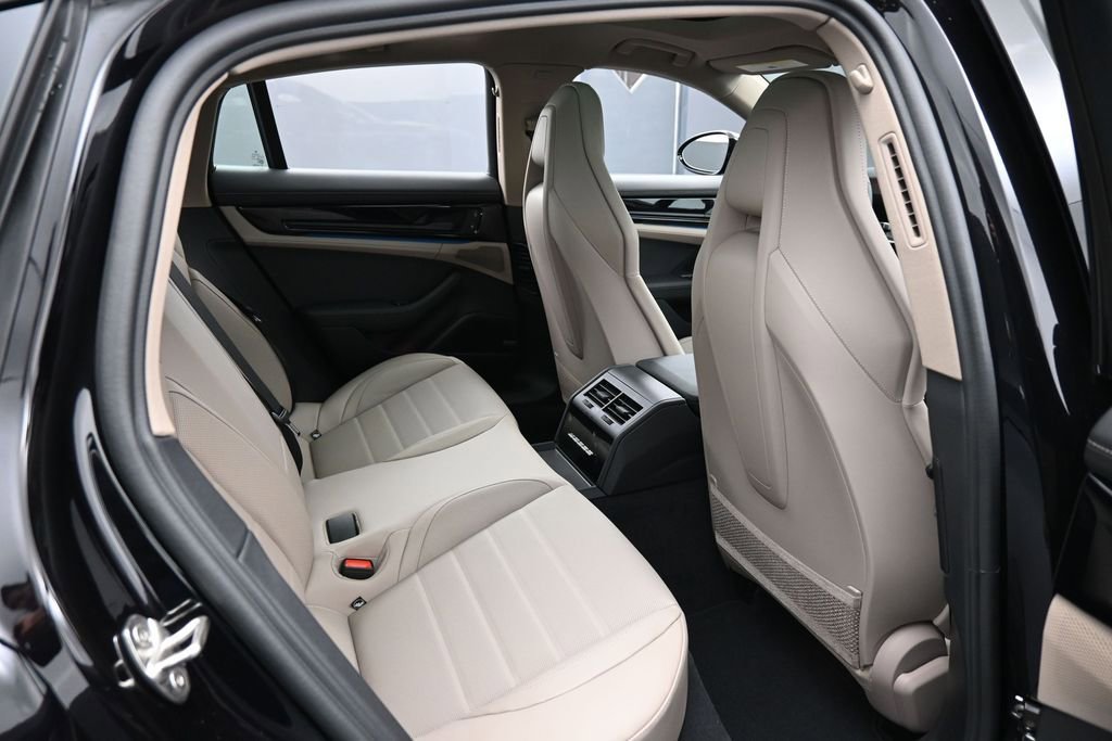 New 2026 Porsche Panamera 4 AWD/4WD image 27