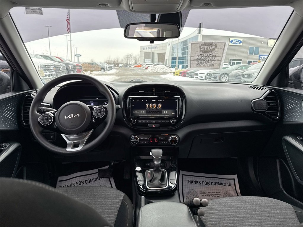 Used 2022 Kia Soul S image 10