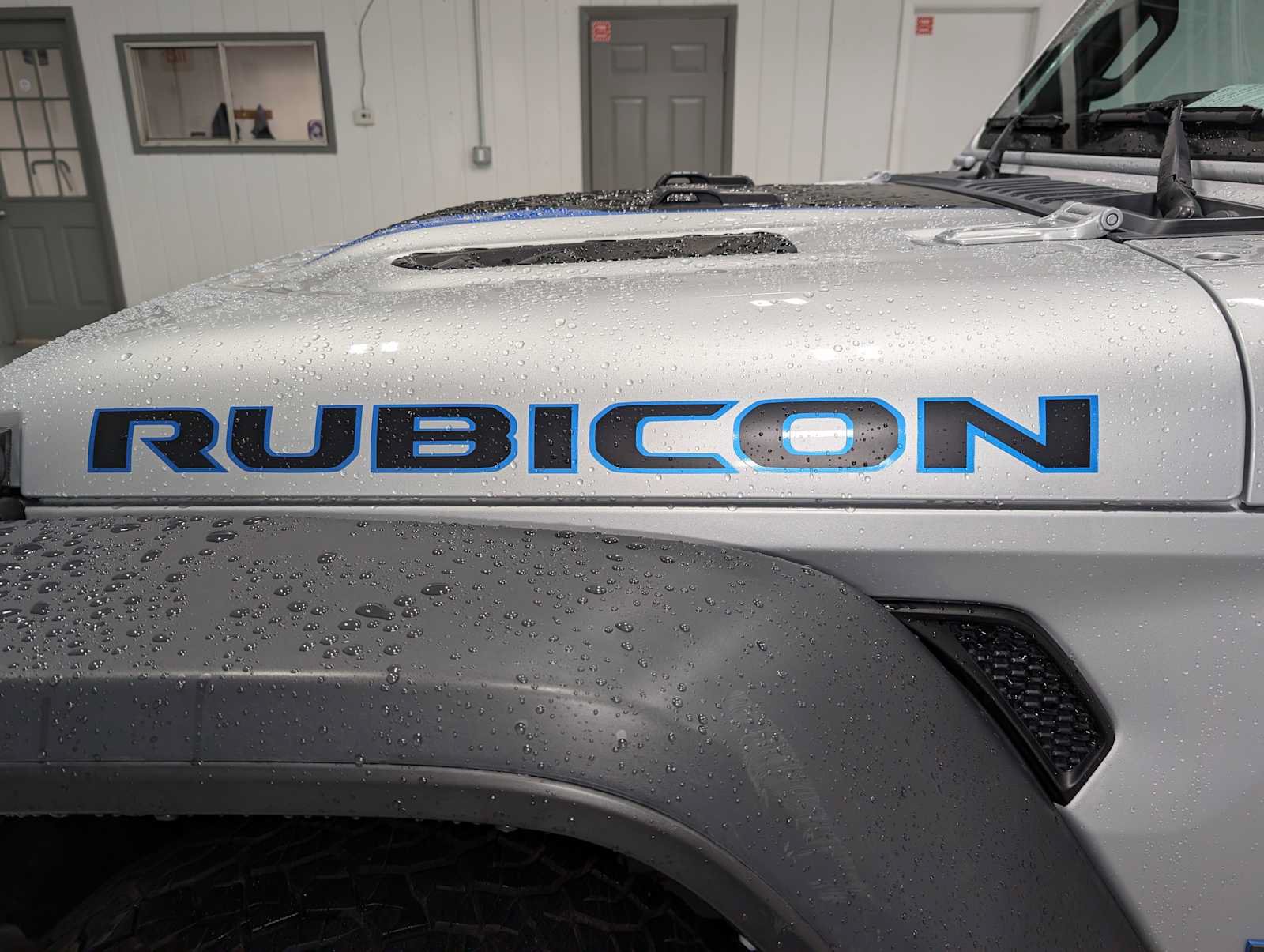 Used 2024 Jeep Wrangler Unlimited Rubicon 4xe AWD/4WD image 13
