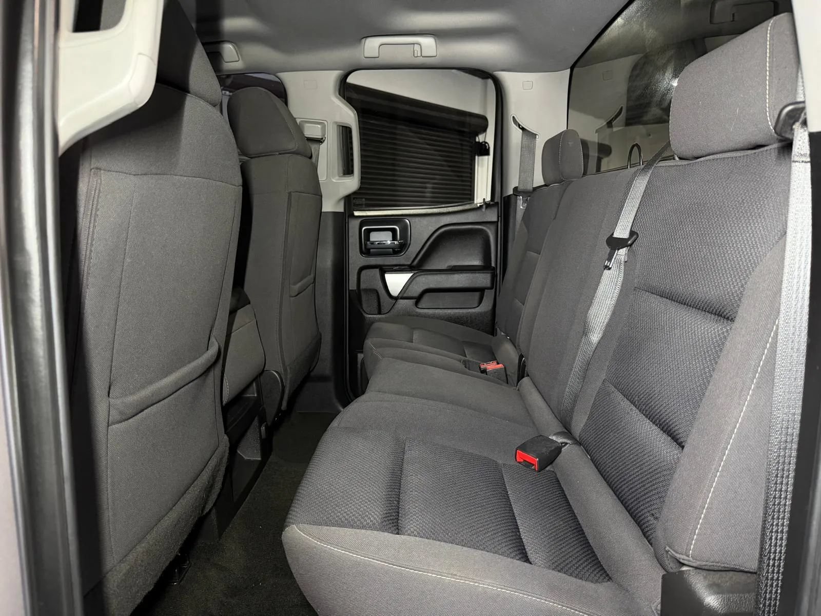 Used 2018 Chevrolet Silverado 1500 LT RWD image 15