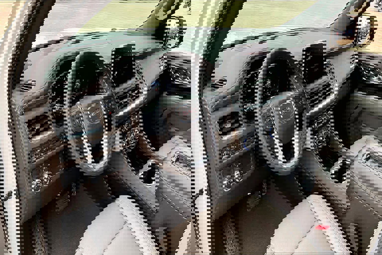 Used 2022 GMC Yukon SLT w/ SLT Premium Package image 34