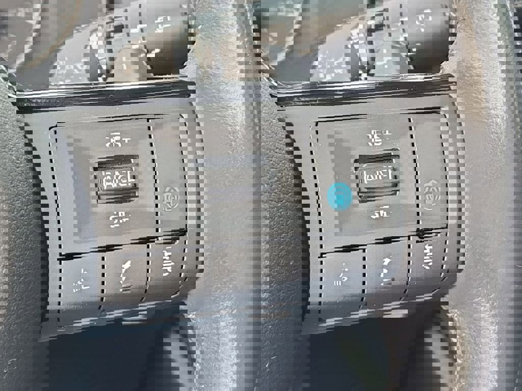 Used 2023 Nissan Rogue SV w/ SV Premium Package image 22