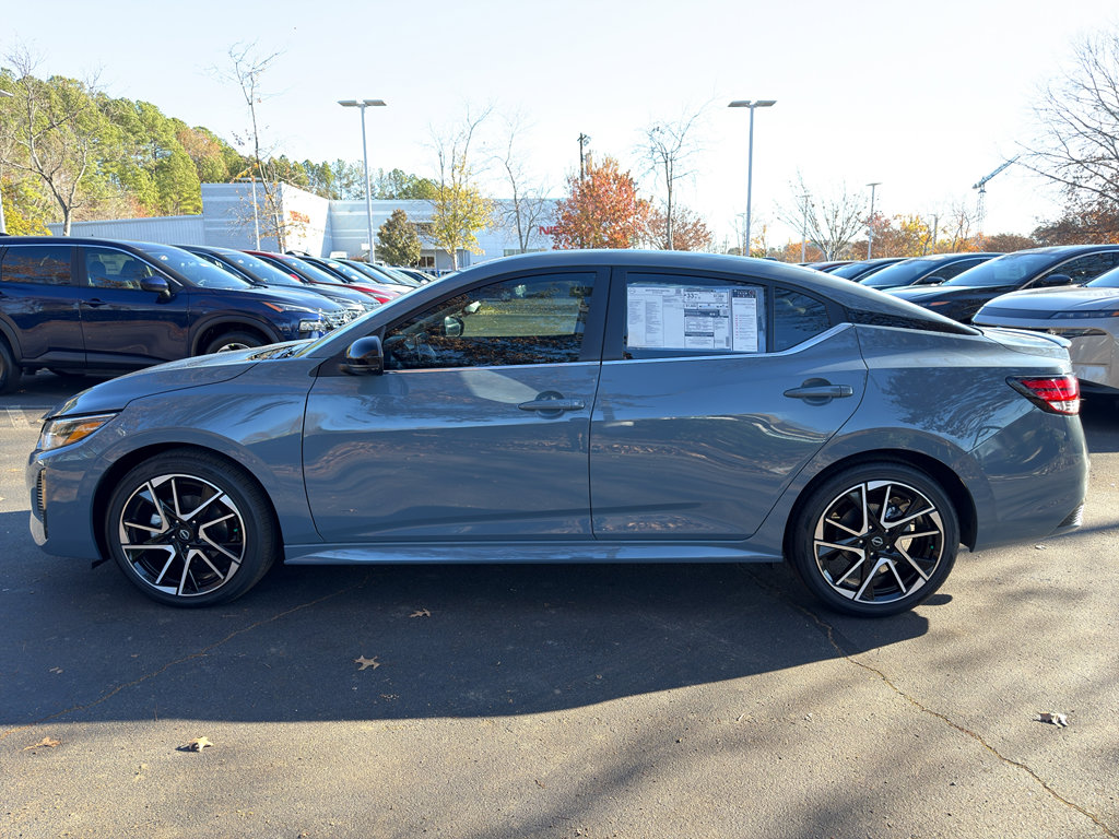 New 2025 Nissan Sentra SR image 4
