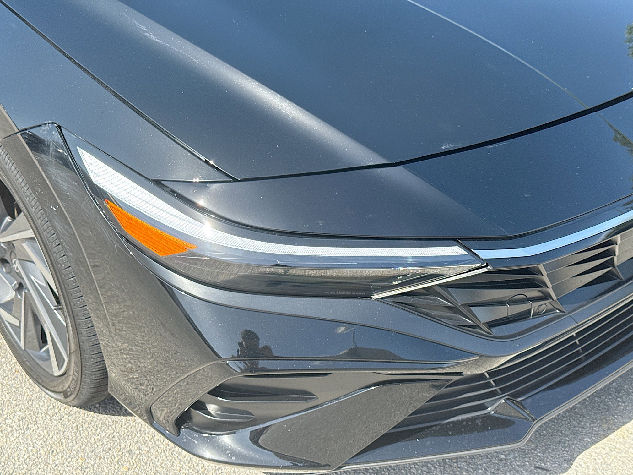 Used 2025 Hyundai Elantra Limited image 34