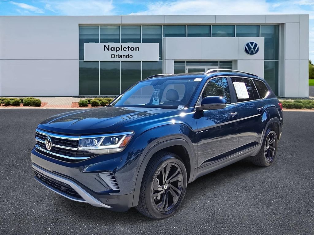 Used 2023 Volkswagen Atlas SE w/ Panoramic Sunroof Package