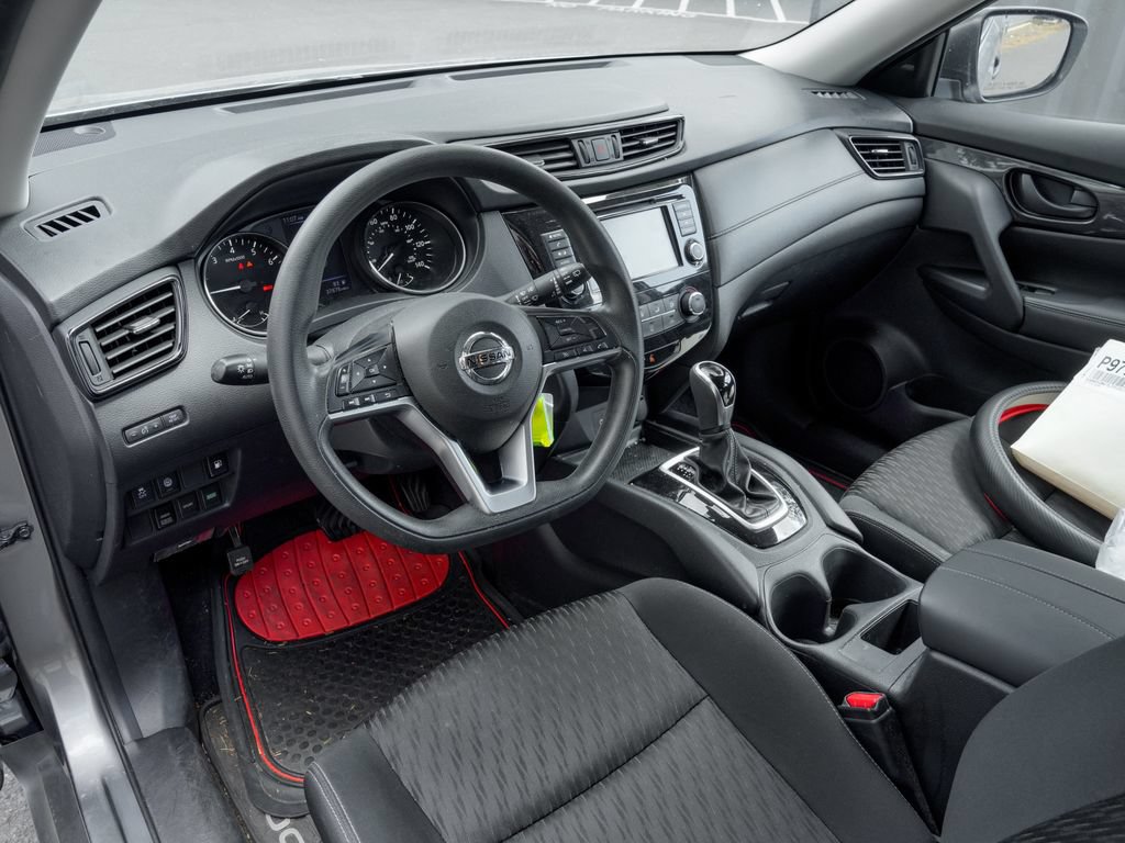 Used 2020 Nissan Rogue S AWD/4WD image 2