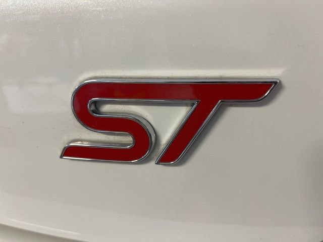 Used 2021 Ford Edge ST image 28