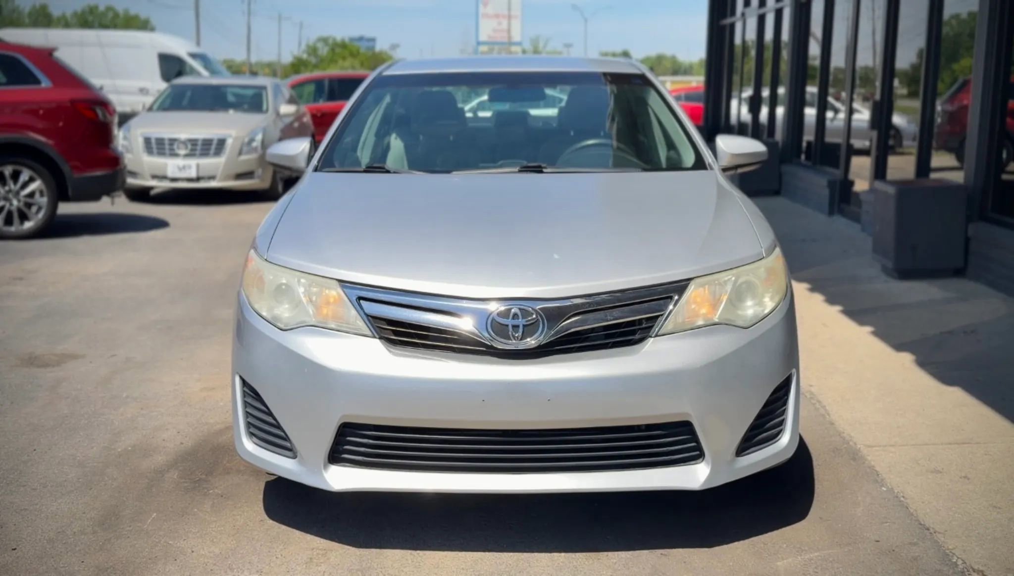Used 2012 Toyota Camry LE FWD image 6