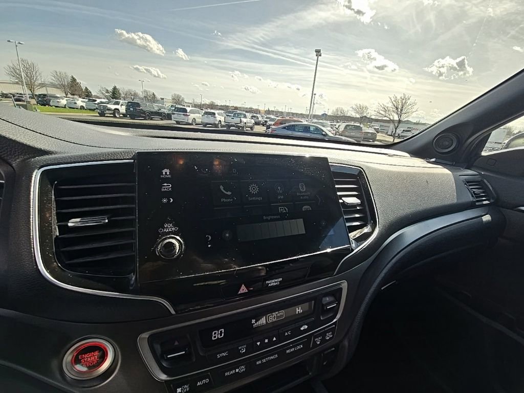 Used 2022 Honda Pilot Sport image 18
