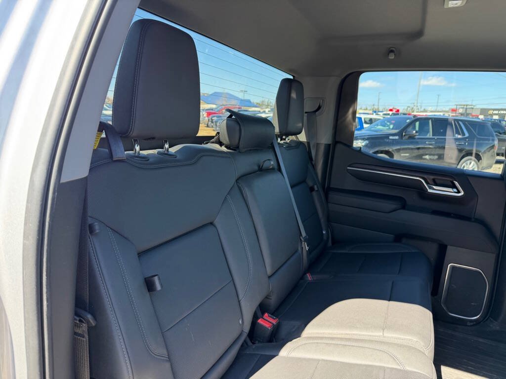 Used 2022 GMC Sierra 1500 SLT w/ SLT Convenience Package AWD/4WD image 30