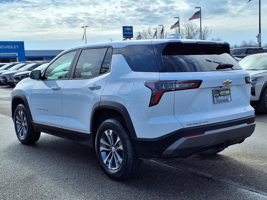 Used 2026 Chevrolet Equinox LT image 6