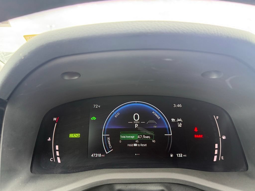Used 2025 Toyota Camry LE FWD image 14
