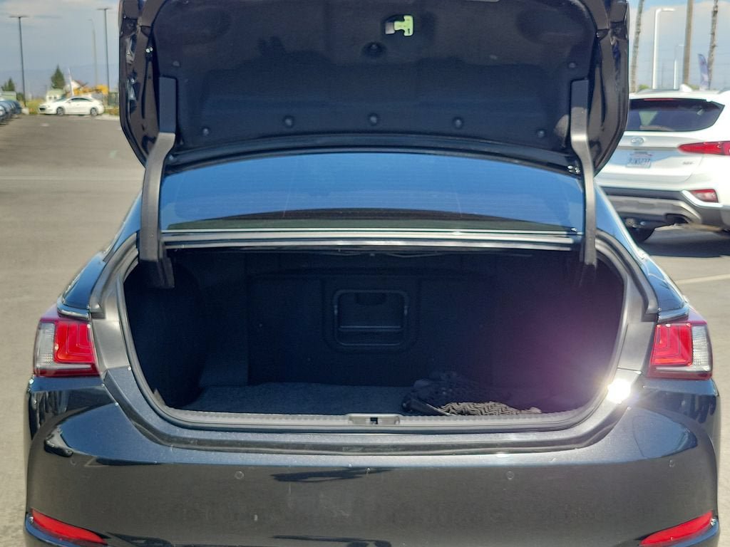 Used 2023 Lexus ES 350 F Sport w/ Accessory Package (Z2) FWD image 8