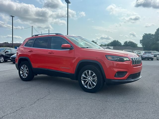Used 2021 Jeep Cherokee Latitude Plus AWD/4WD image 7