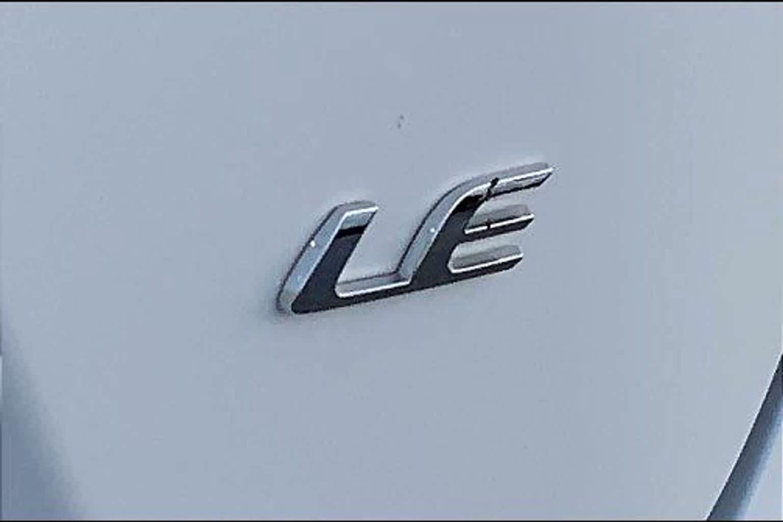 Used 2024 Toyota Corolla LE FWD image 9