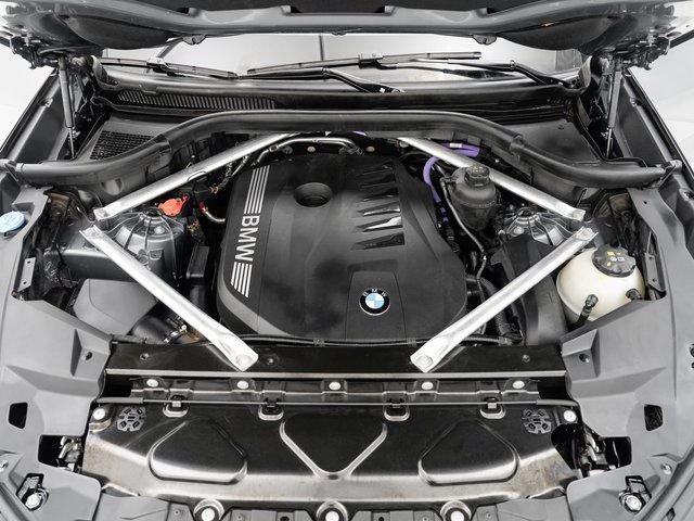 Used 2025 BMW X5 xDrive40i w/ Climate Comfort Package image 25