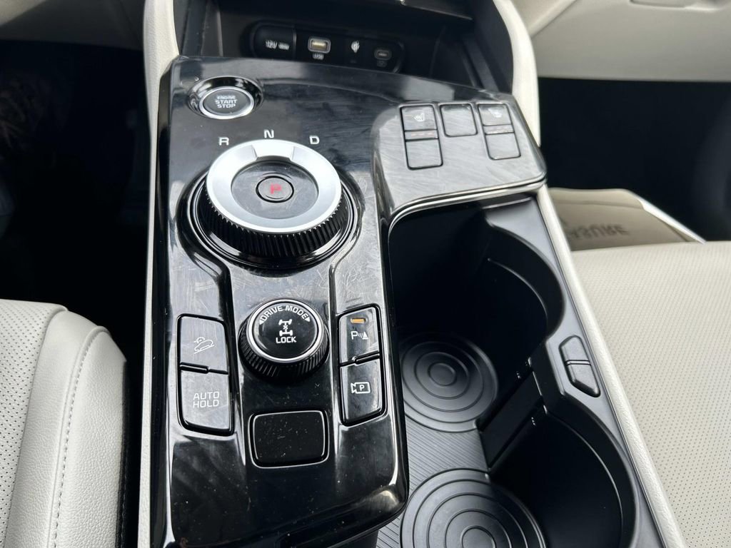 Certified 2025 Kia Sportage EX image 29