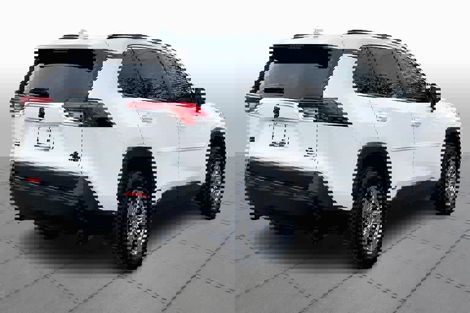 Used 2024 Toyota RAV4 XLE image 12