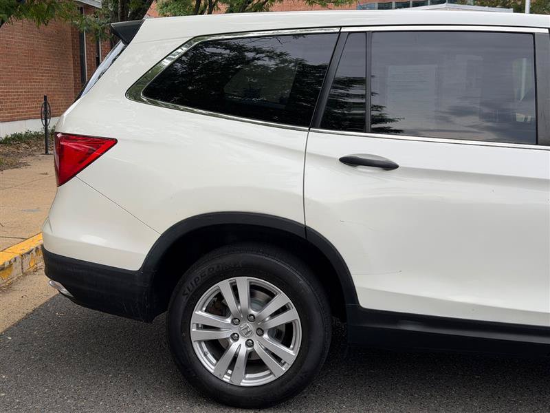 Used 2018 Honda Pilot LX image 8
