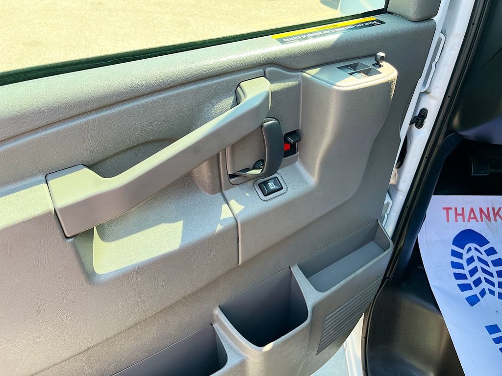 Used 2024 Chevrolet Express 2500 w/ Driver Convenience Package RWD image 16