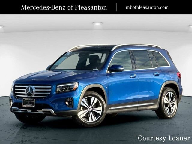 Used 2026 Mercedes-Benz GLB 250 4MATIC image 1