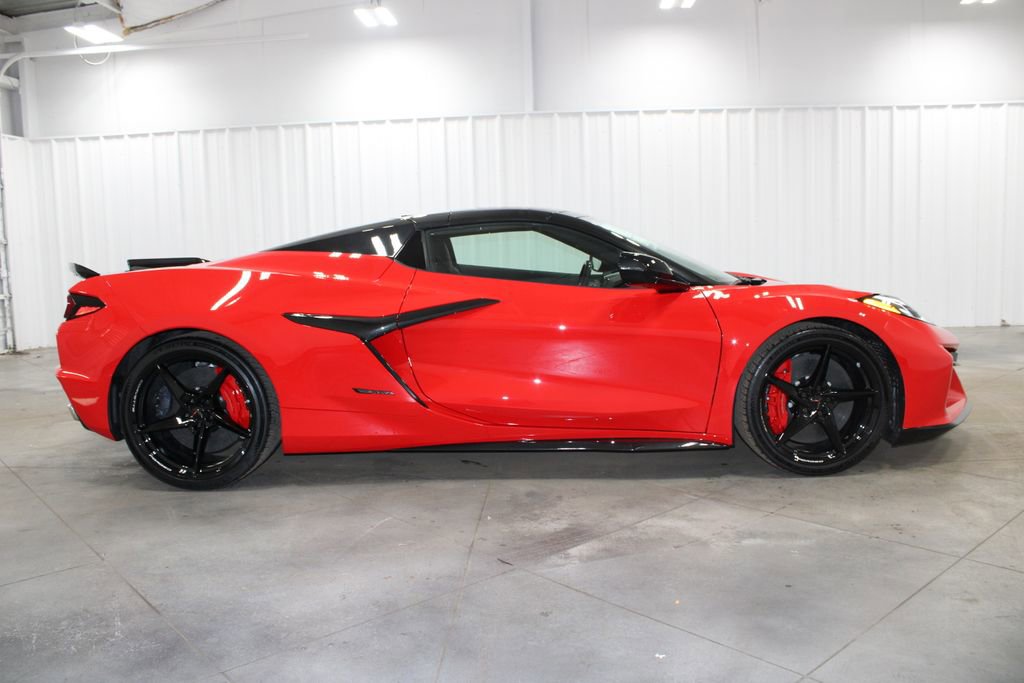 New 2026 Chevrolet Corvette E-Ray w/ Battery Protection Package AWD/4WD image 11