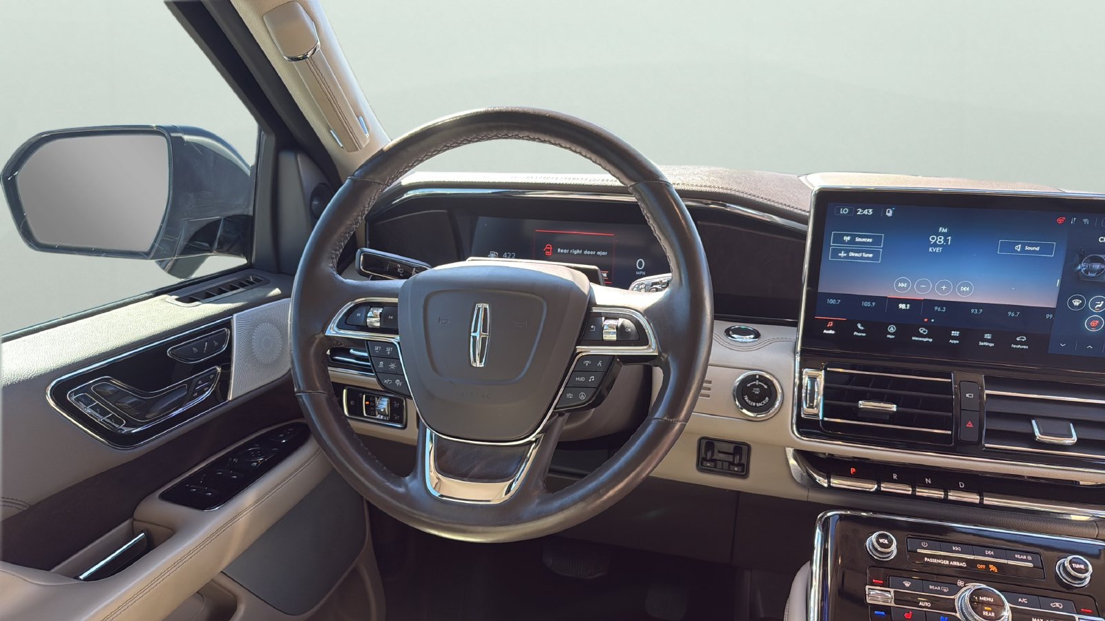 Certified 2023 Lincoln Navigator L Reserve AWD/4WD image 12