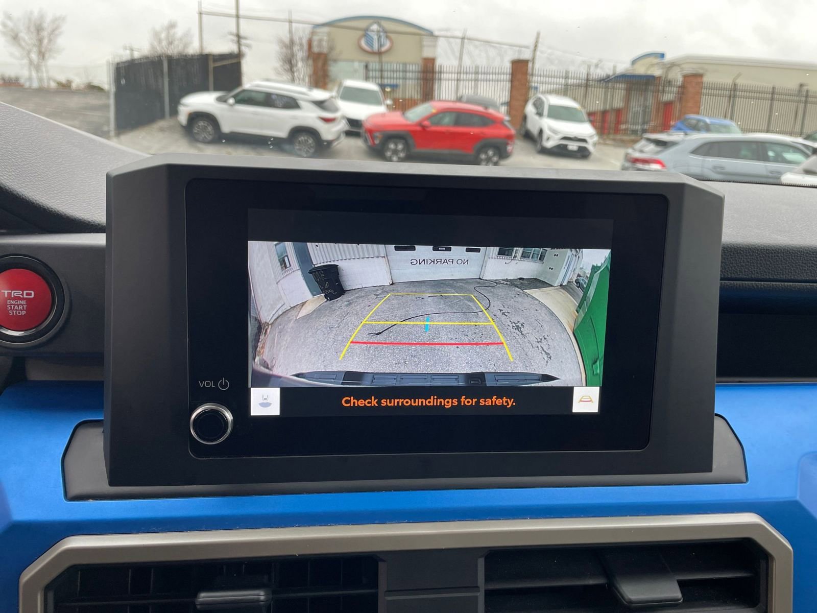 Used 2025 Toyota Tacoma TRD Off-Road image 17