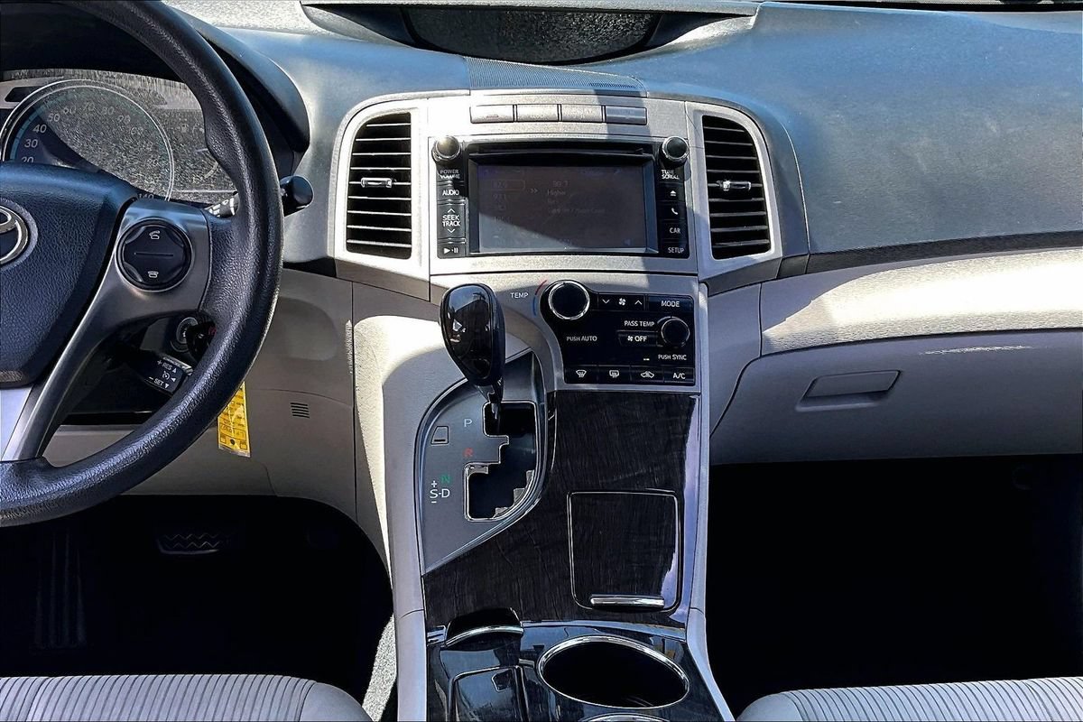 Used 2013 Toyota Venza LE FWD image 9