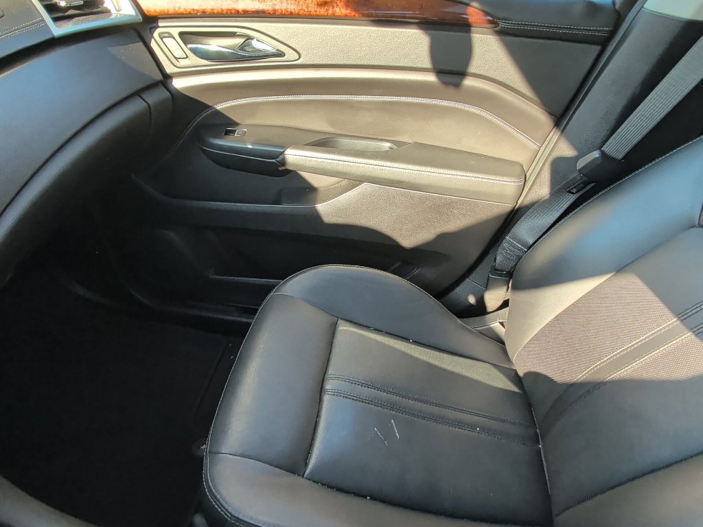 Used 2016 Cadillac SRX Luxury w/ Driver Awareness Package FWD image 19