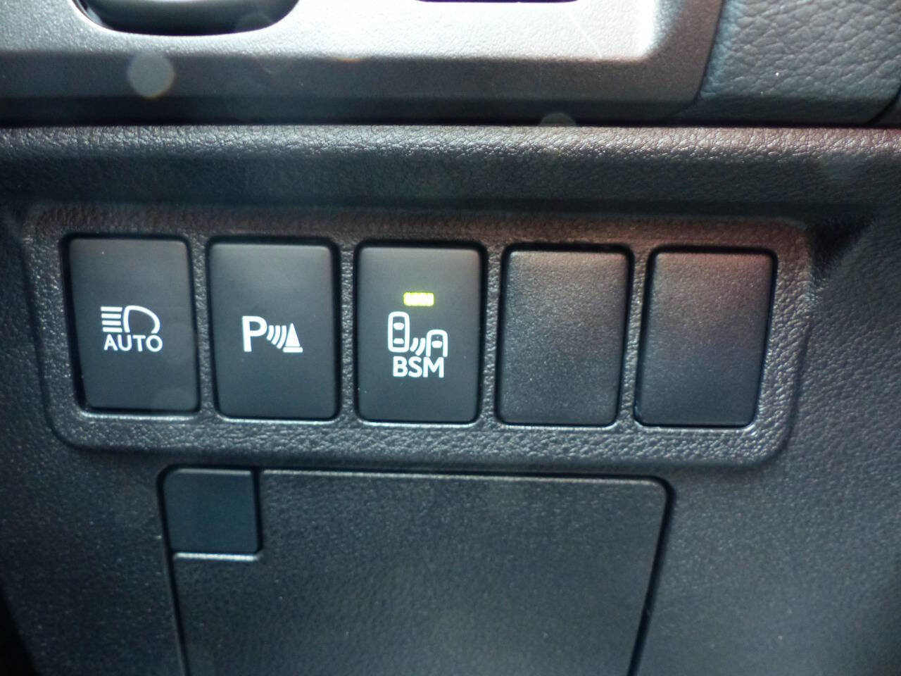 Used 2017 Lexus ES 350 w/ Luxury Package image 23