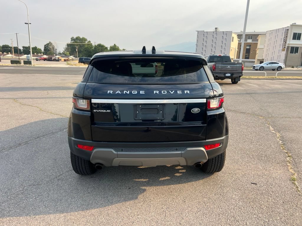 Used 2017 Land Rover Range Rover Evoque HSE AWD/4WD image 9