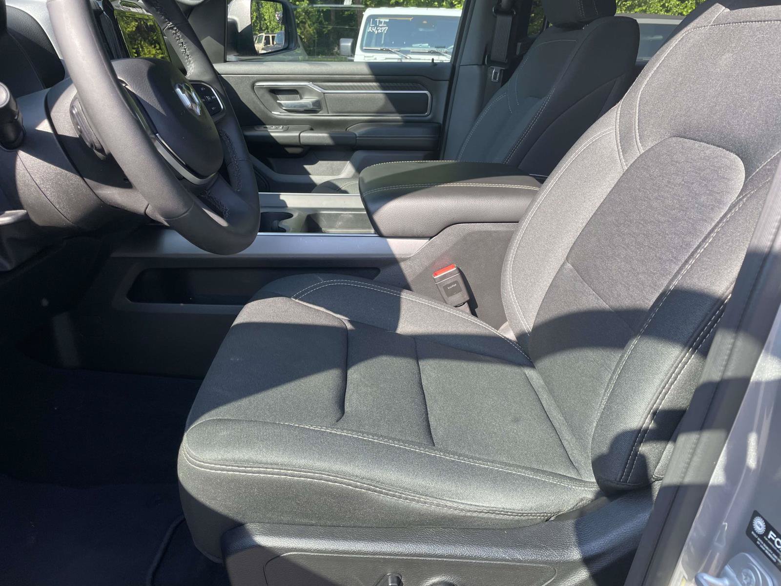 Used 2025 RAM 1500 Big Horn AWD/4WD image 15