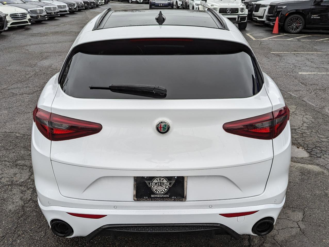 Used 2022 Alfa Romeo Stelvio Veloce image 8