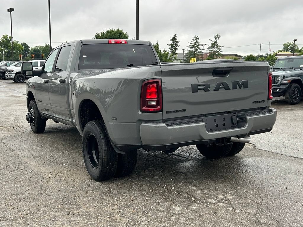 New 2026 RAM 3500 Big Horn AWD/4WD image 8