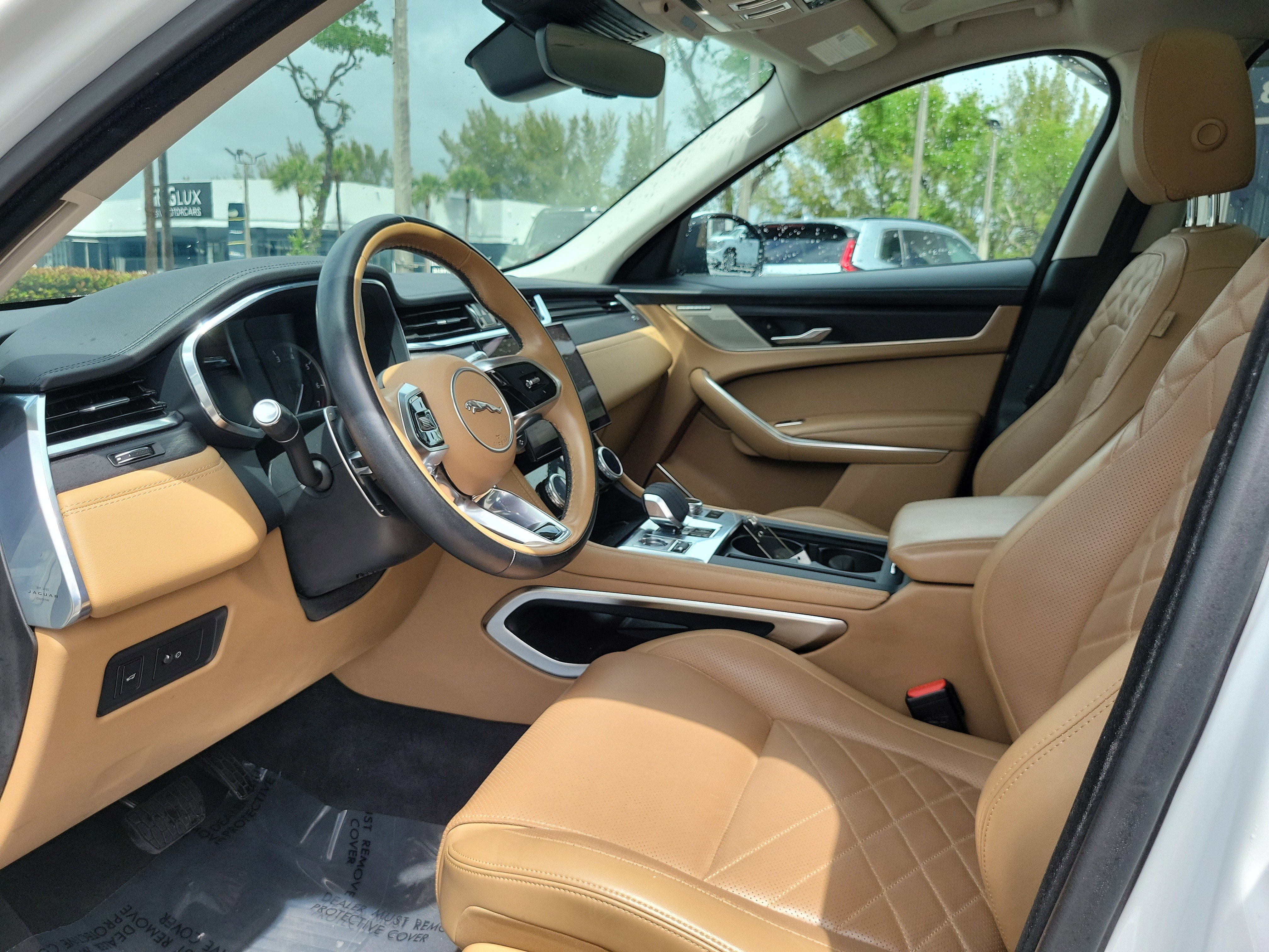 Used 2022 Jaguar F-PACE S image 9